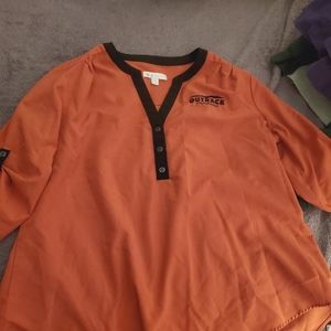 Coral colored blouse for outback steakhouse size xl